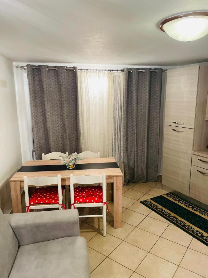 דירות סומה לומברדו Casa Dei Fiori 2 מראה חיצוני תמונה